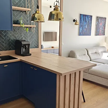 Omega By Abm 20 Apartment